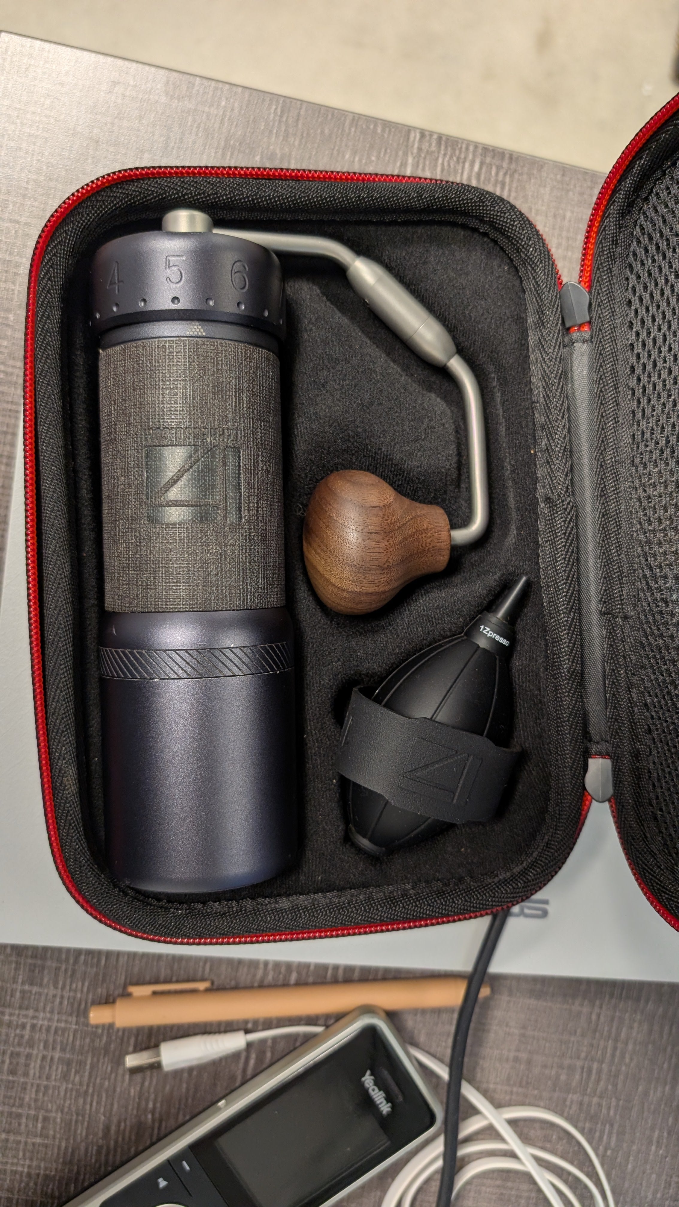 (OPEN BOX) 1Zpresso J-ULTRA Hand Grinder