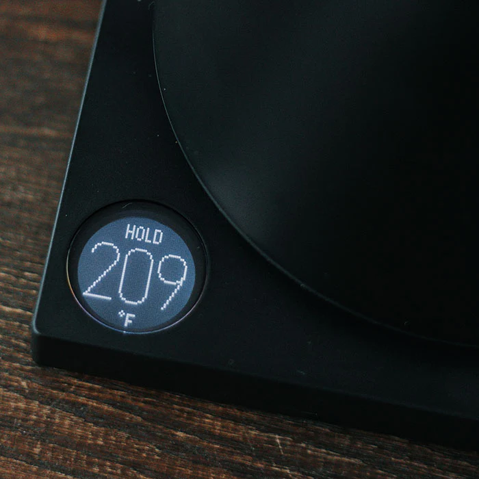 Fellow EKG matte black kettle display