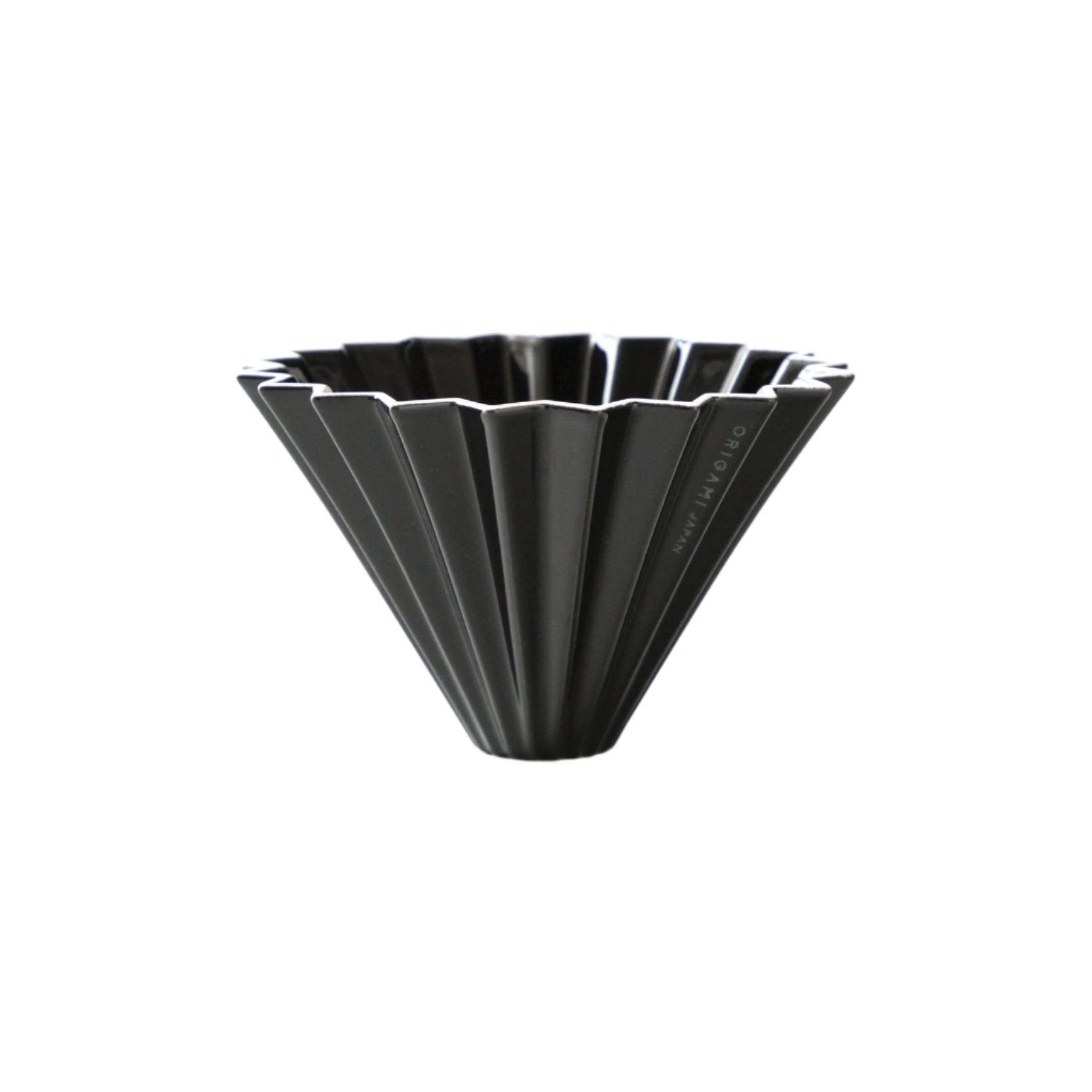 Origami medium ceramic dripper in black